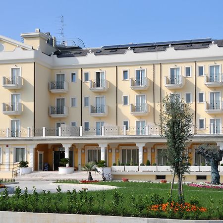 Hotel Concorde Sant'Egidio alla Vibrata Kültér fotó