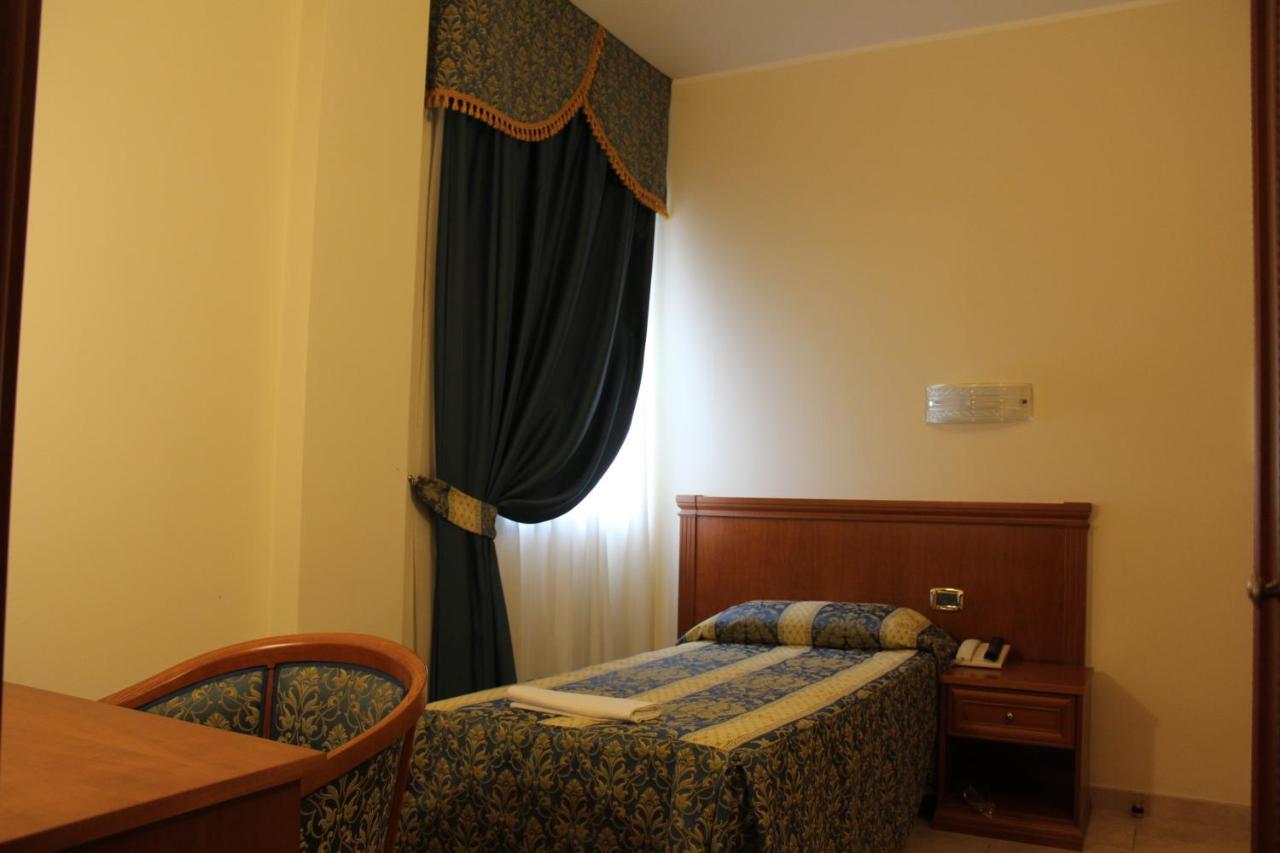 Hotel Concorde Sant'Egidio alla Vibrata Kültér fotó