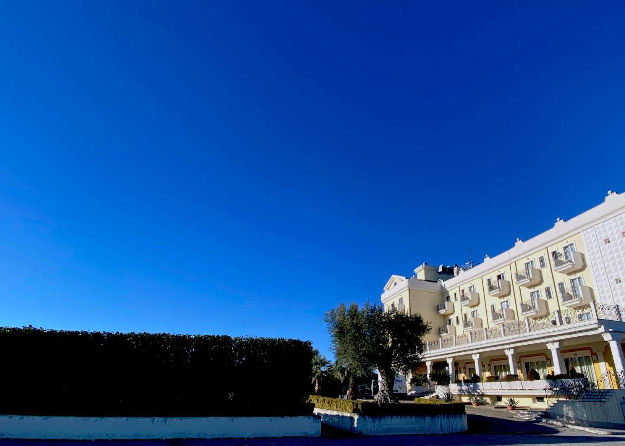 Hotel Concorde Sant'Egidio alla Vibrata Kültér fotó