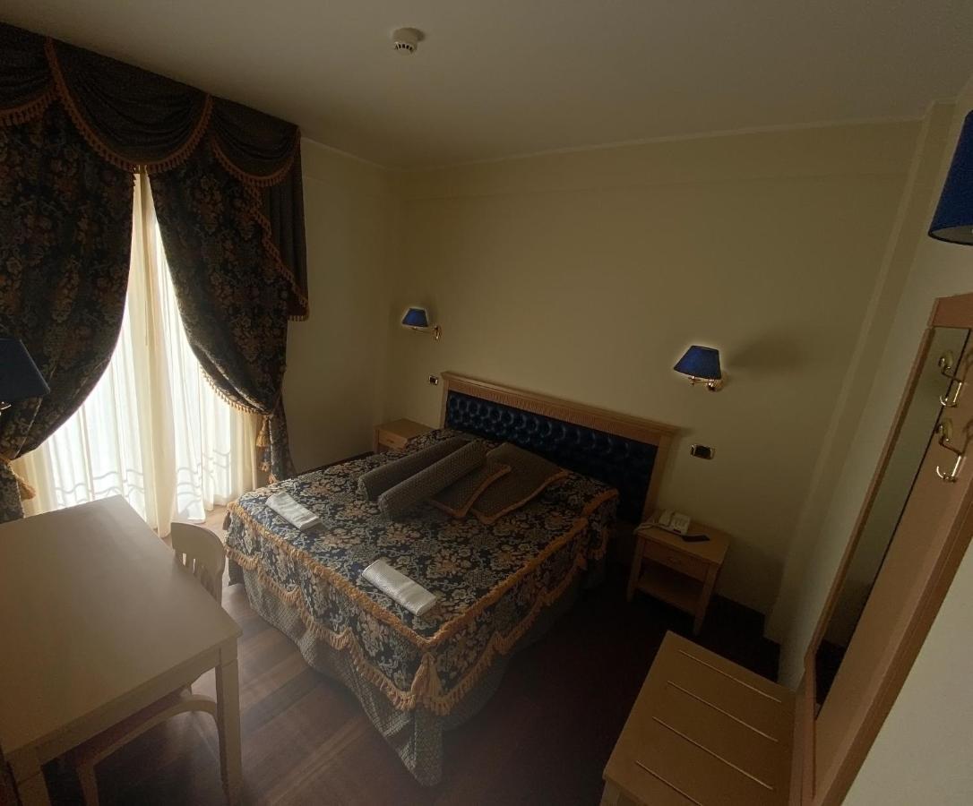 Hotel Concorde Sant'Egidio alla Vibrata Kültér fotó