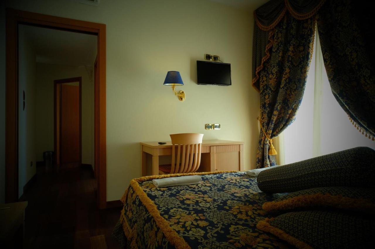 Hotel Concorde Sant'Egidio alla Vibrata Kültér fotó